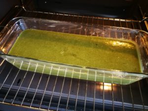 Sütsüz yoğurtsuz ıspanaklı kek