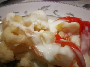 Buharda pişiricide karnabahar yemeği