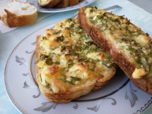 Kahvaltılık Peynirli Ekmek