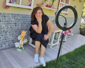 Küçük Erik Ağacı - Ümit Baca