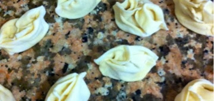 Özbek mantısı yapımı