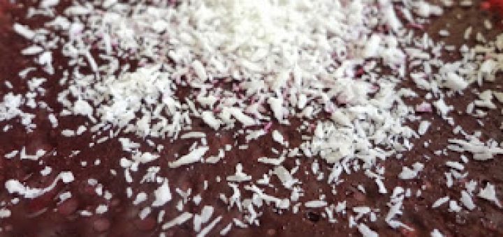 Pepeçura mor üzüm muhallebisi