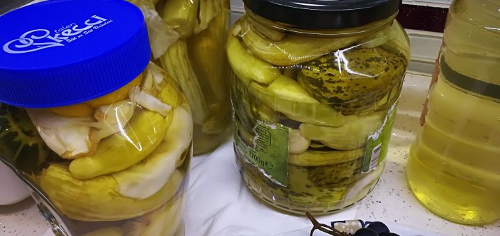 karışık turşu nasıl kurulur?